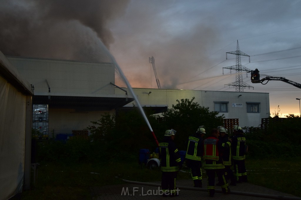 Grossbrand Halle Troisdorf Kriegsdorf Junkersring P311.JPG - Miklos Laubert